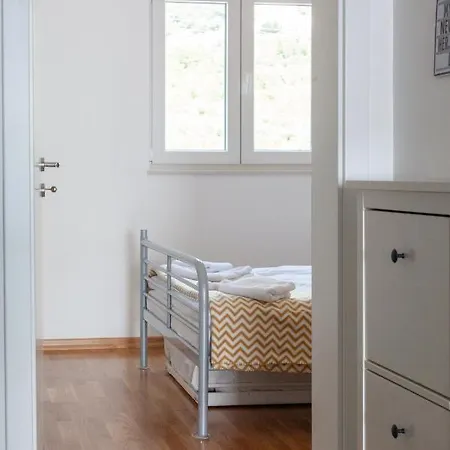 Apartment White *